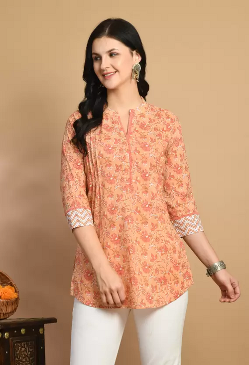 Casual Regular Sleeves Printed Women Orange Top (Size XL)