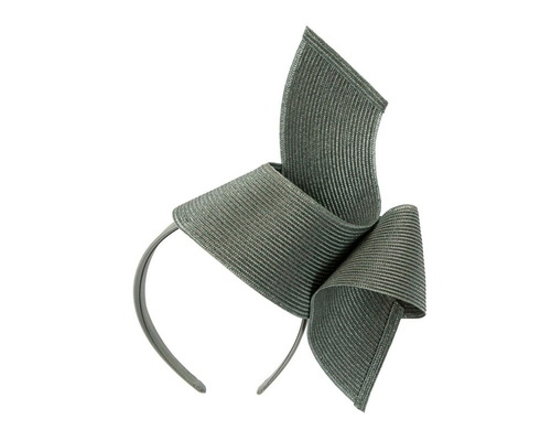 Modern olive fascinator