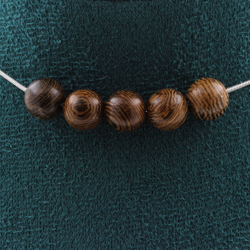 Wood 5 beads 8 mm necklace. 