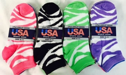 Women's Zebra Stripe Anklet Socks - Size 9-11
