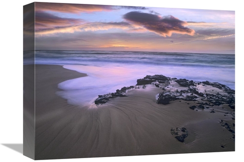 Global Gallery GCS-395967-1216-142 12 x 16 in. Sandy Beach, Oahu&#