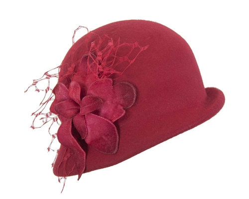 Red ladies felt bucket hat with flower