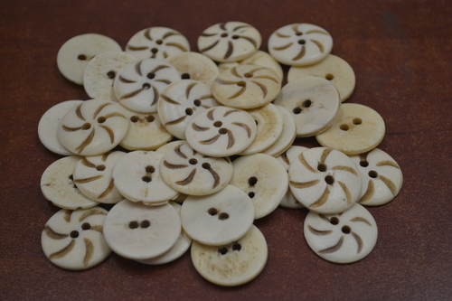 100 Pcs Stripe Round Brown Buffalo Bone Sewing Buttons 3/4"
