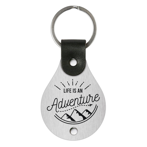 Leather keychain with engraving – Life is an adventure