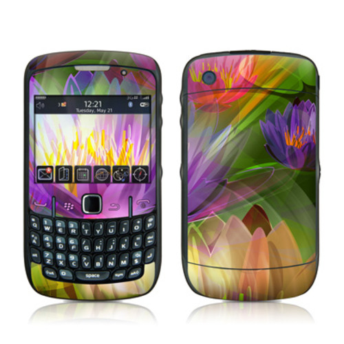 DecalGirl BBC5-LILY BlackBerry Curve 8500 Skin - Lily