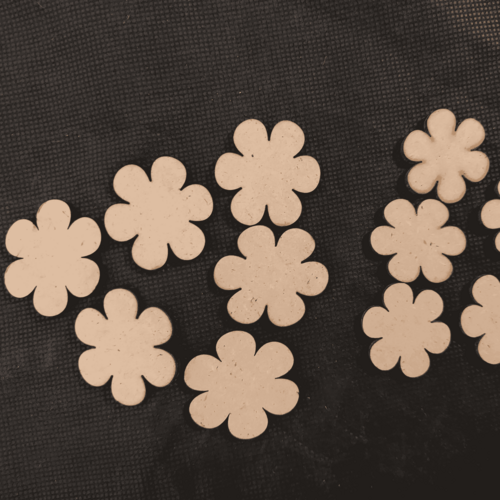 MDF Cutouts Flowers 25 Pcs