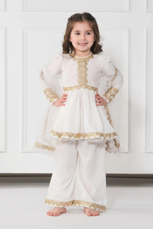 GIRLS FLARED WHITE DRESS  (SIZE-5-6yr) (COLOR-WHITE)