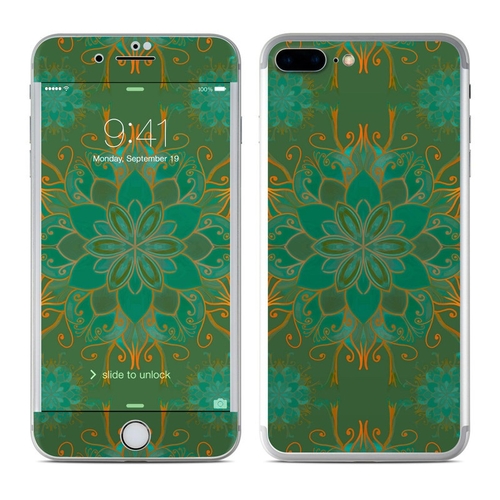 DecalGirl AIP8P-FESTIVUS Apple iPhone 8 Plus Skin - Festivus