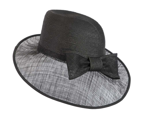 Asymmetric Black racing hat with bow