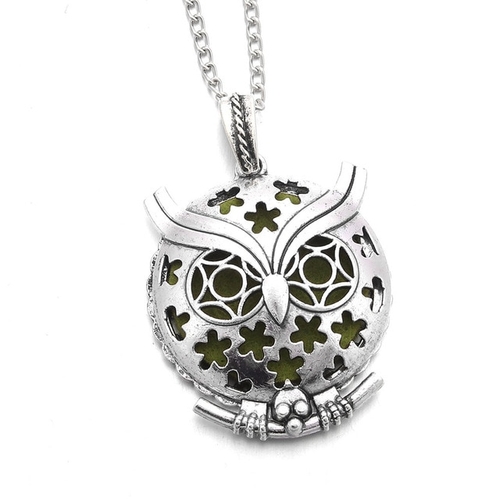 1pcs Hollow Vintage Aromatherapy Perfume Essential