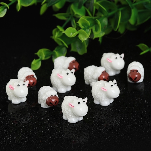 5 pcs mini random Sheep Figures lovely decorative