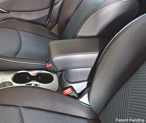 Armrest with storage for FIAT 500X