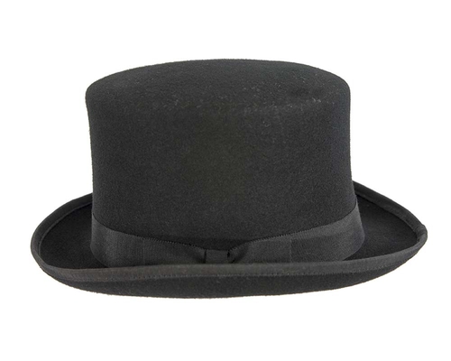 Black felt top hat