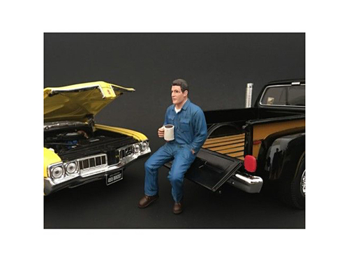 Mechanic Johnny Drinking Coffee Figurine for 1/24 Scale Models by