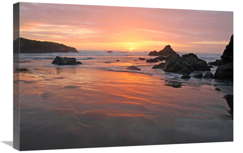 Global Gallery GCS-486643-30-142 30 in. Sunset Beach Art Print - Vic S