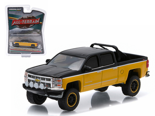 2015 Chevrolet Silverado 1500 Black and Yellow Pickup Truck \All