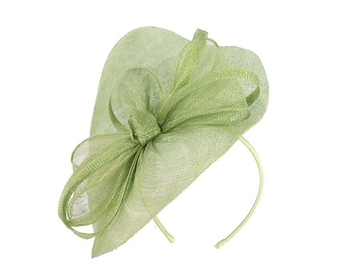 Green fascinator