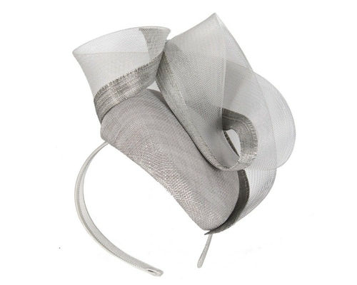 Tall silver pillbox fascinator