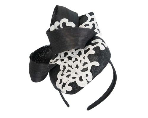 Stunning black & white pillbox fascinator with lace