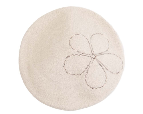 Nude embroidered winter beret