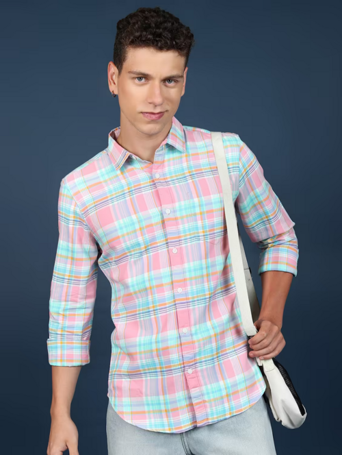 Men Collared Checks Casual Shirt (Size-L) (Color-Pink)