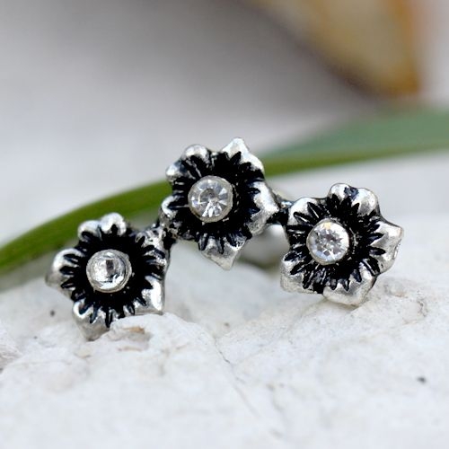 316L Stainless Steel Triple Flower Cartilage Earring
