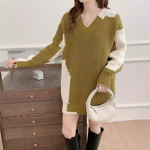 Soft and sticky V-neck sweater for women, loose and lazy style, sweet