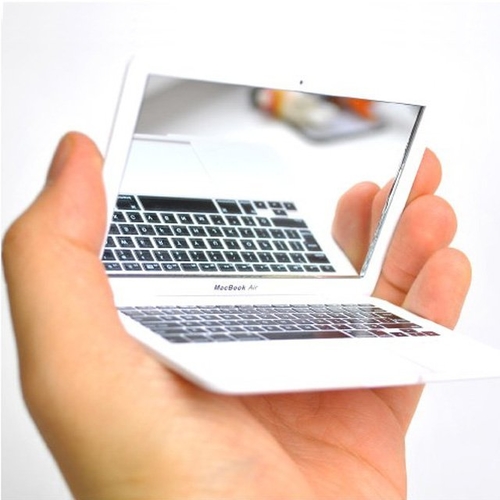 Mini Mac Book Air Mirror