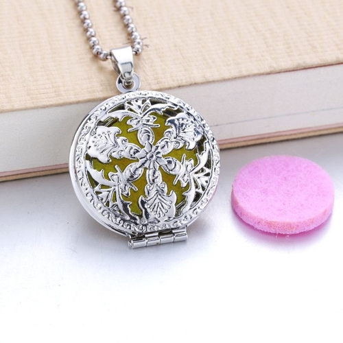 Flower Aroma Diffuser Necklace Open Antique