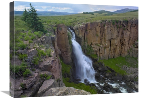 Global Gallery GCS-396493-1824-142 18 x 24 in. North Clear Creek Water