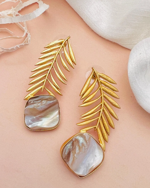 Contemporary Feather Matt Gold Plated Baroque Pearl Earring