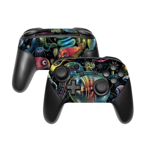 DecalGirl NSWP-CREATURES Nintendo Switch Pro Controller Skin - Creatur