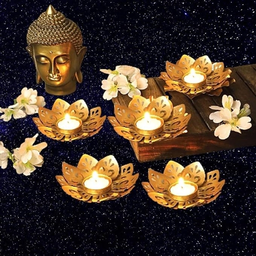 Lotus Shape Tea Light Cnadle Holder with Beautiful Design Metal Leaves