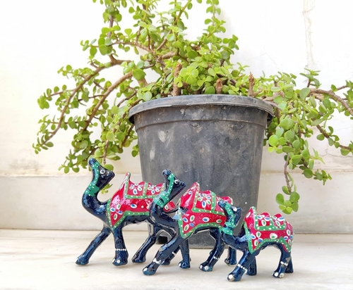 Handcrafted Camel Set Of 3 Decorative Showpiece For Home Decor And