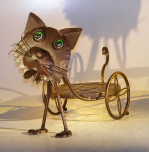 Metal Cat Garden Pot Holder with Moving Head and Tail 18.0" x  8.5" x