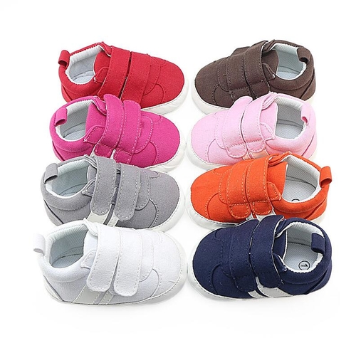 2019 new classical sports canvas baby moccasins