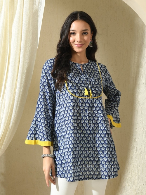 Women Floral Printed Bell Sleeves Cotton Tunic (Color Navy Blue) (Size
