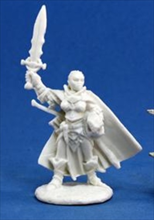 Reaper Miniatures 89011 Bones - Path Finder Seelah- Iconic Paladin Min