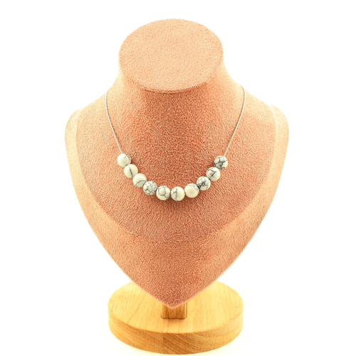 Howlite 8 mm 10 beads necklace.