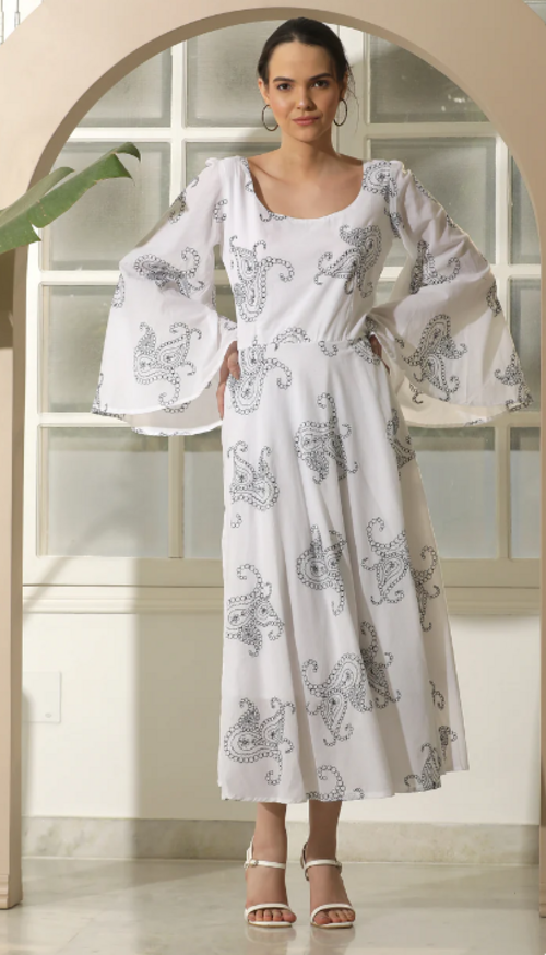 White CHICKEN EMBROIDERED FLARED DRESS (Size XL)