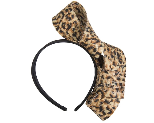 Curled leopard fascinator