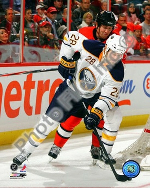 Photofile PFSAAMV21301 Paul Gaustad 2010-11 Action Sports Photo - 8 x 