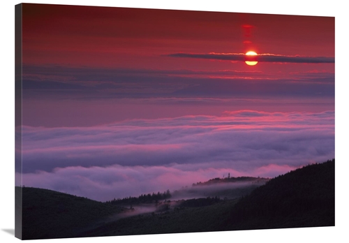 Global Gallery GCS-396569-3040-142 30 x 40 in. Sunrise at Hurricane Ri