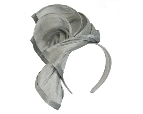 Bespoke silver silk abaca racing fascinator