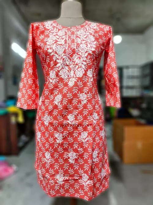 Women Embroidered Cotton Blend A-line Kurta