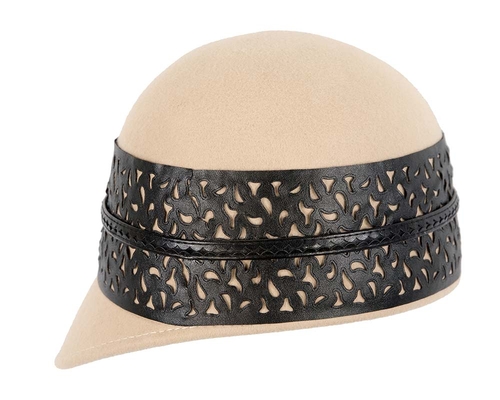 Beige beret hat