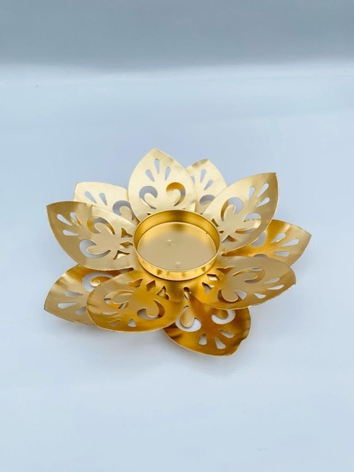 TEALIGHT Holder leaf design