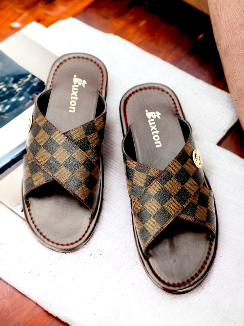 Buxton Slippers Brown