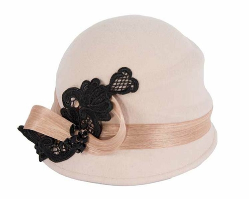 Beige cloche hat with lace trim