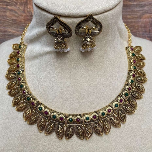 Antique Leaf Necklace For Women